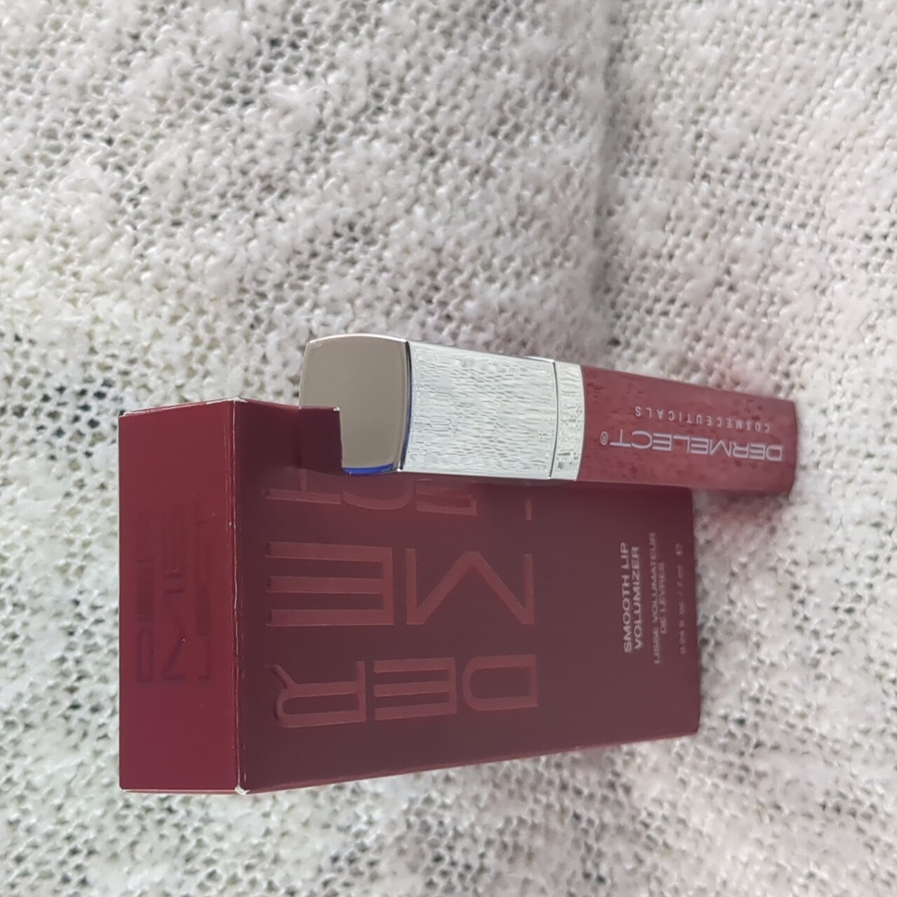 Dermelect Cosmeceuticals Smooth Lip Volumizer, 7ml/0.24fl oz - Picture 3 of 14
